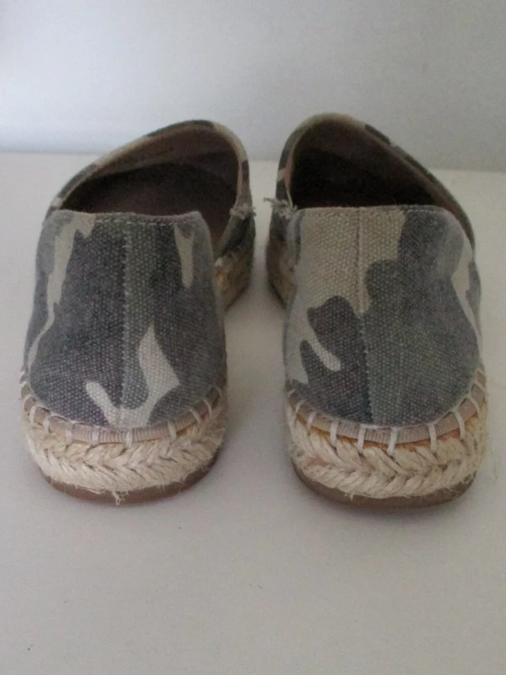 Steve Madden Amethyst Womens Green Camouflage Canvas Flat Espadrille NWOB-5.5M